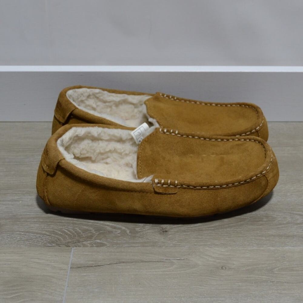Koolaburra by UGG Tipton Woman's Chestnut Suede Slippers Fur Lined Size 10